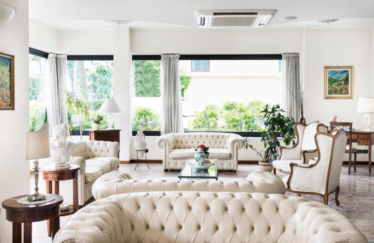 Hotel Apollo 리치오네 외부 사진