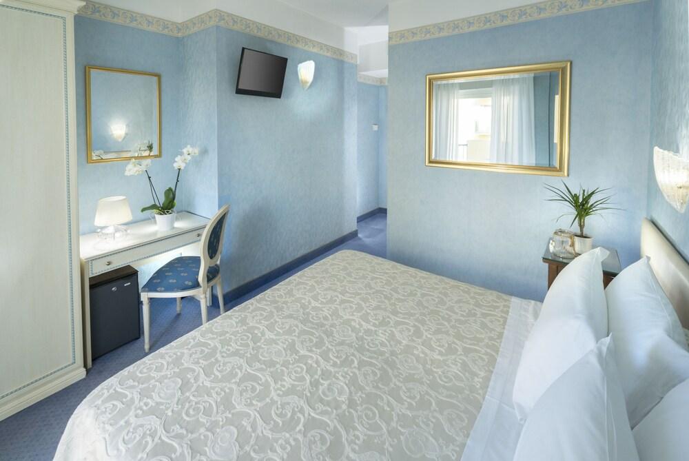 Hotel Apollo 리치오네 외부 사진