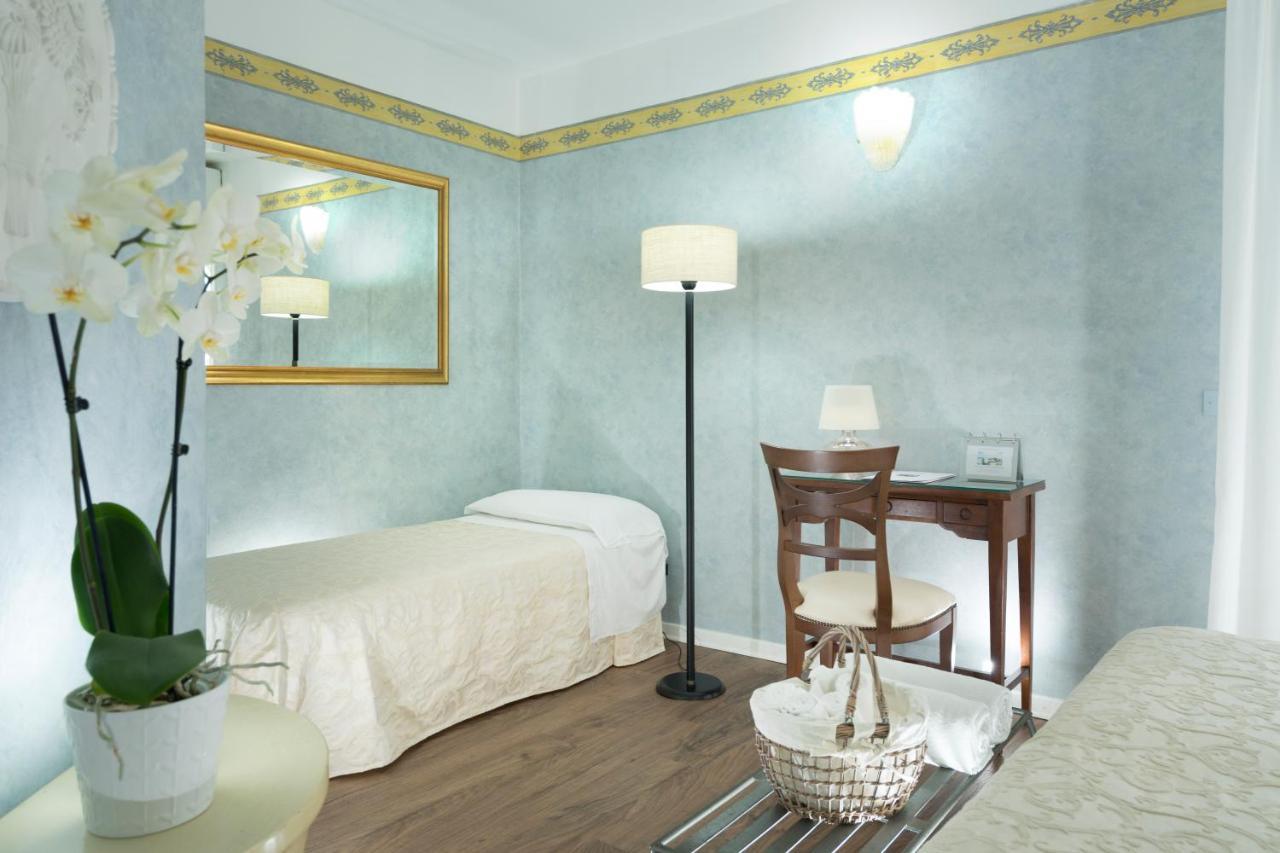 Hotel Apollo 리치오네 외부 사진